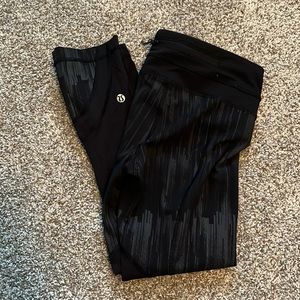 Lululemon 23” Crop Leggings Size 2